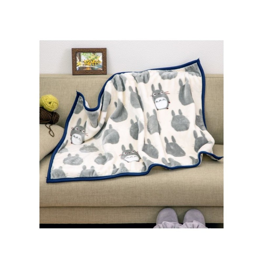 Household Linen | Maison Ghibli Plaid Big Totoro Silhouette 70X100 Cm - My Neighbor Totoro