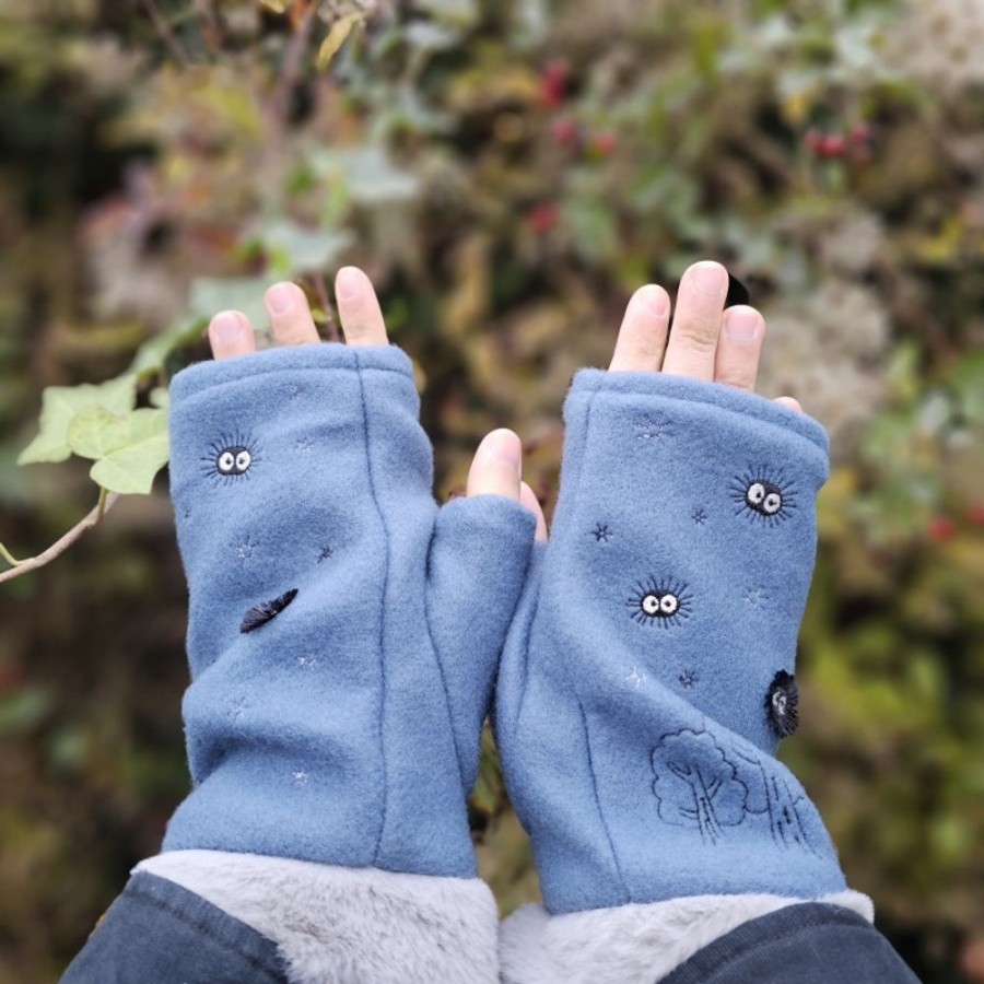 Outfits | Maison Ghibli Soot Sprites Gloves - My Neighbor Totoro