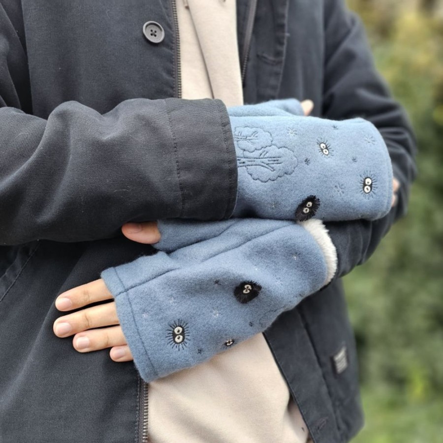 Outfits | Maison Ghibli Soot Sprites Gloves - My Neighbor Totoro