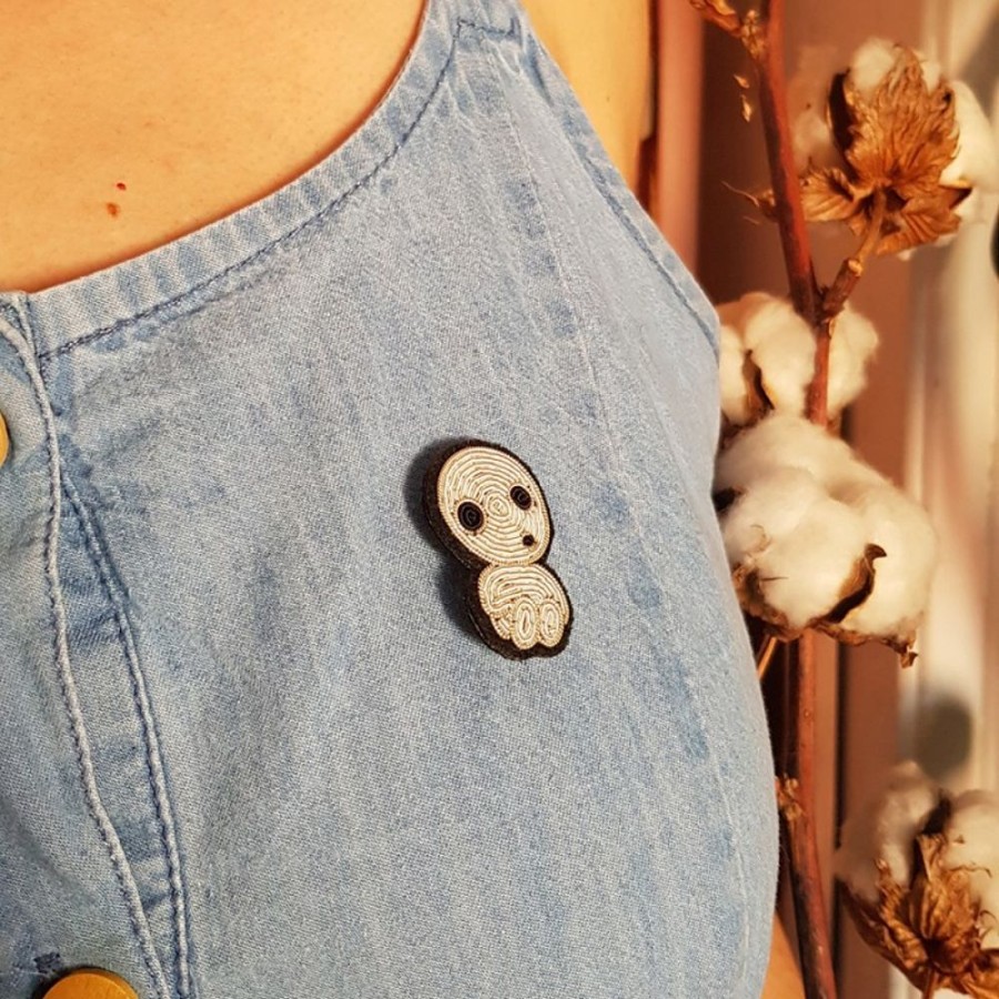 Pins | Maison Ghibli Embroidered Jewel Brooch Seated Kodama - Princess Mononoke